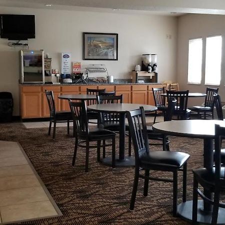 Hotel Baymont By Wyndham Harlan Esterno foto