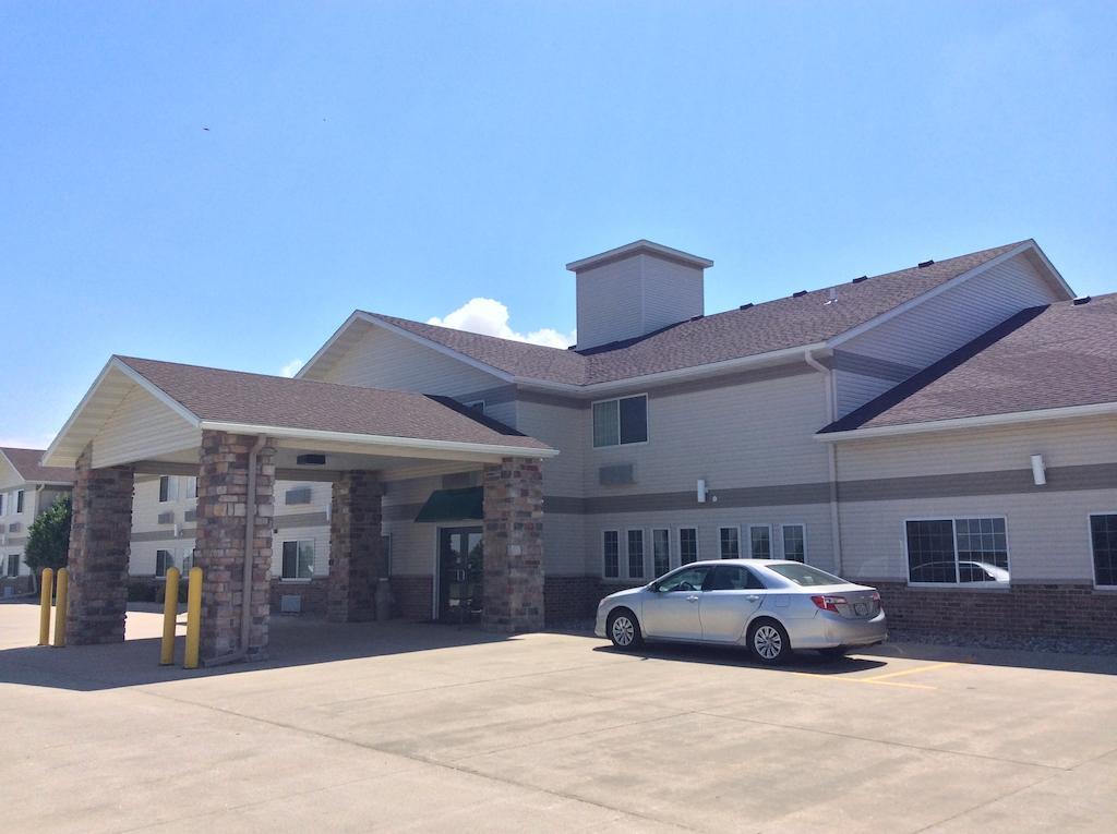 Hotel Baymont By Wyndham Harlan Esterno foto