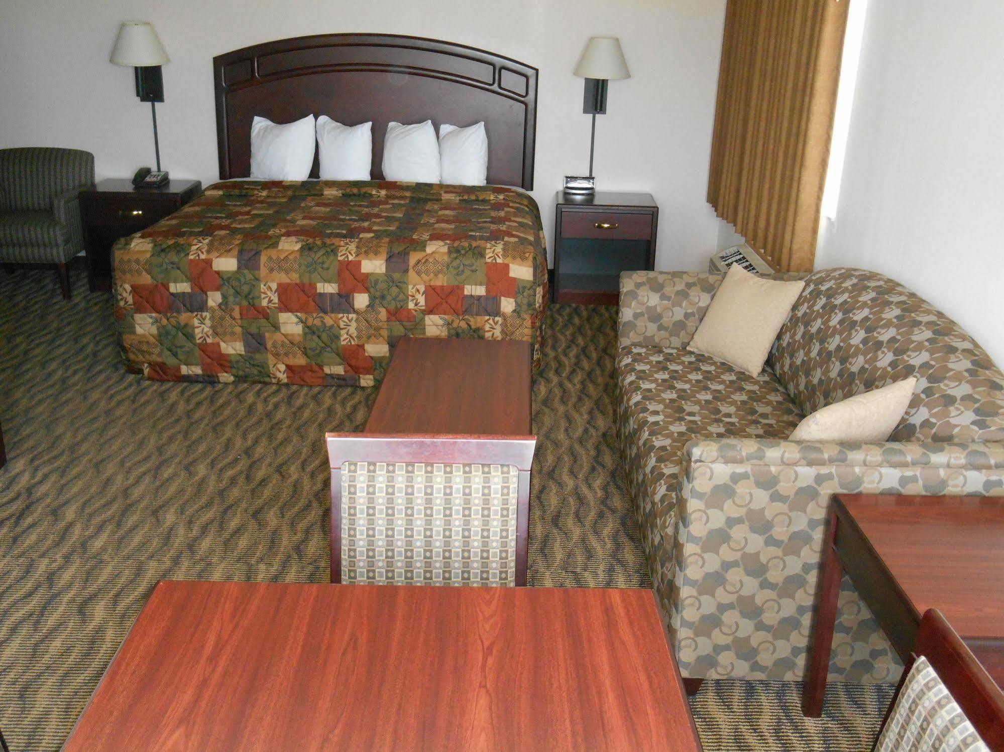 Hotel Baymont By Wyndham Harlan Esterno foto