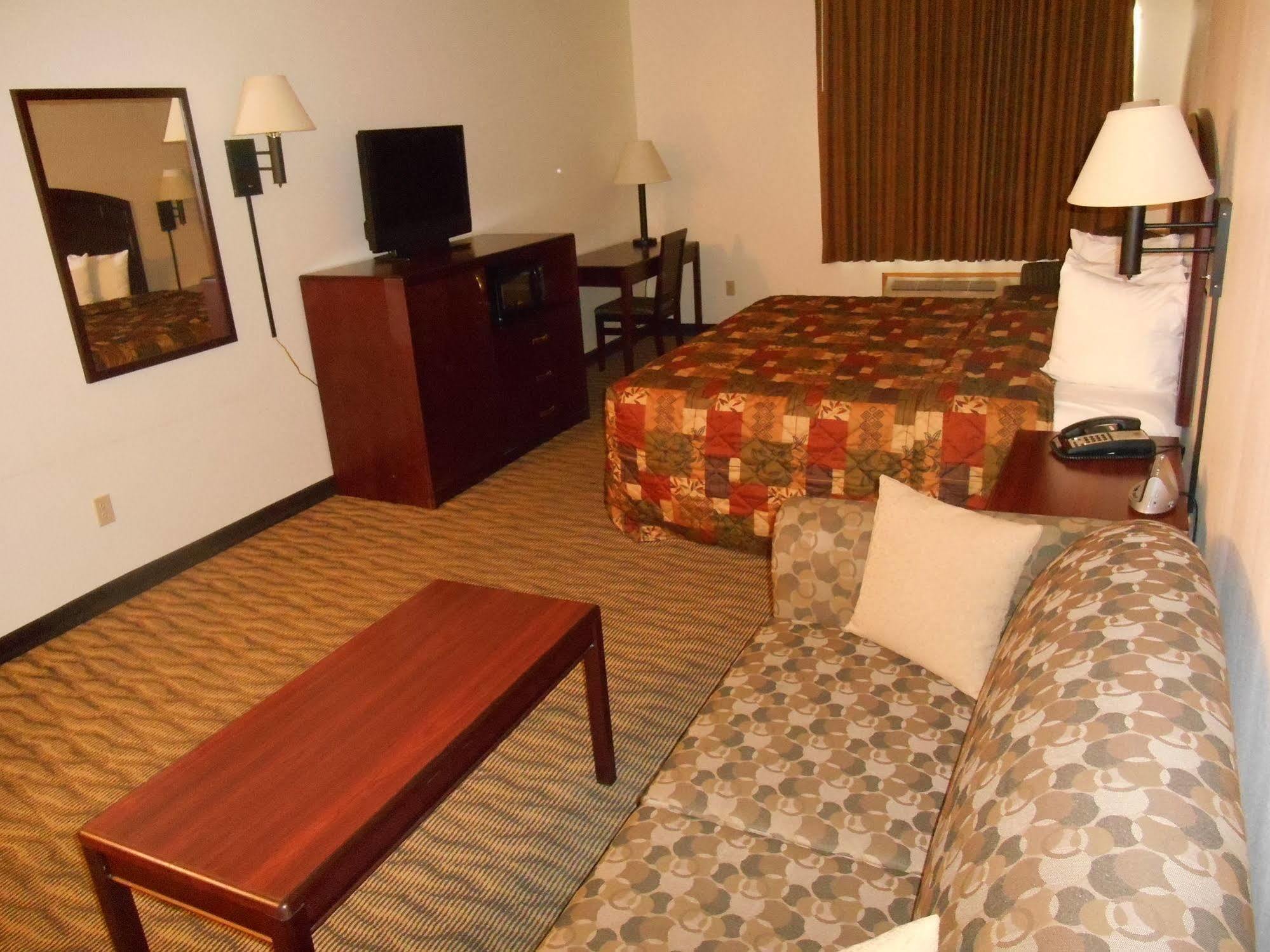 Hotel Baymont By Wyndham Harlan Esterno foto