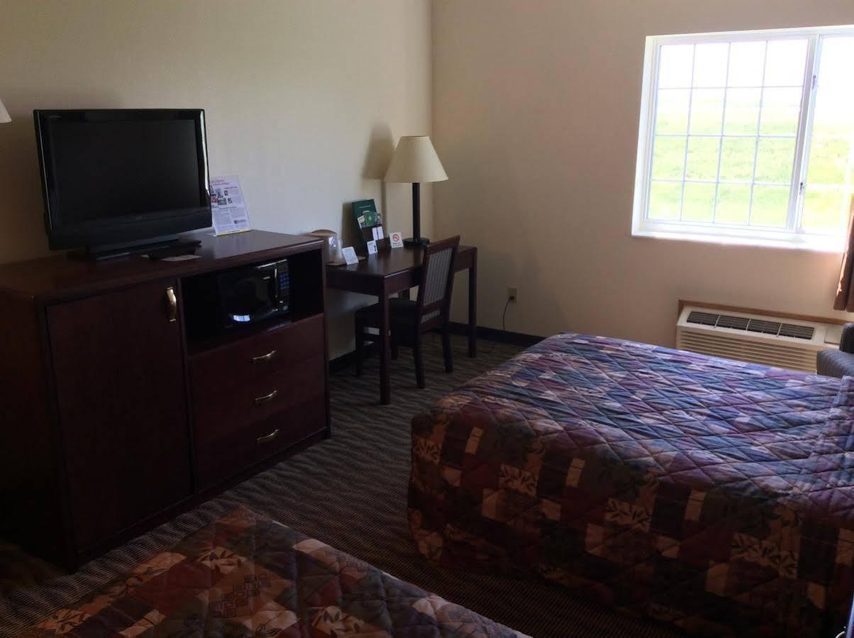 Hotel Baymont By Wyndham Harlan Esterno foto